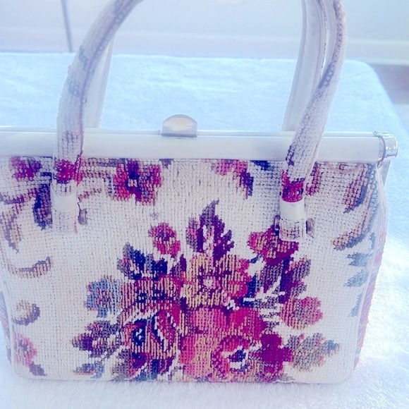 Vintage 1950’s Tapestry Carpet Bag Intricate Floral Pattern Needlepoint Handbag - Picture 1 of 15